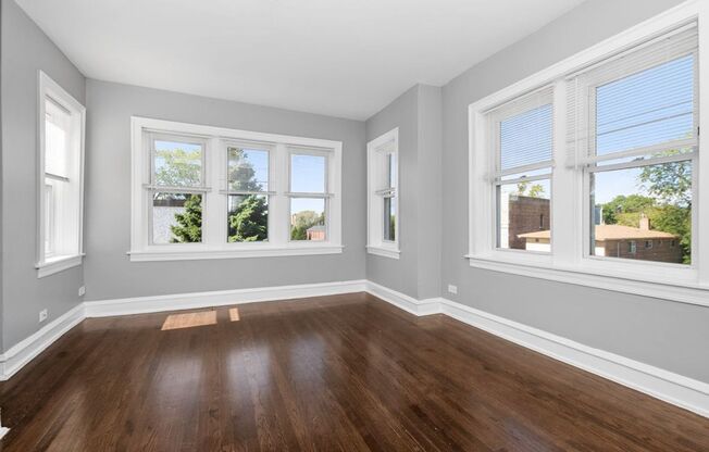 1215 - 1219 E 72nd St