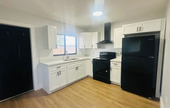 2 Bed/ 1 Bath Duplex- Allapattah