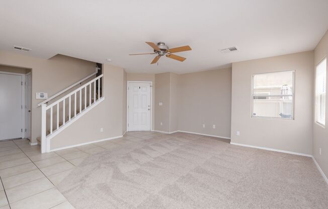 3 bedroom single family home in Henderson!