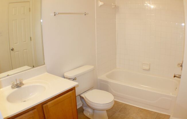 2 beds, 2 baths, 1,033 sqft, $1,499, Unit 12-12305