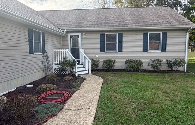 Single Story home in Overbrook Shores