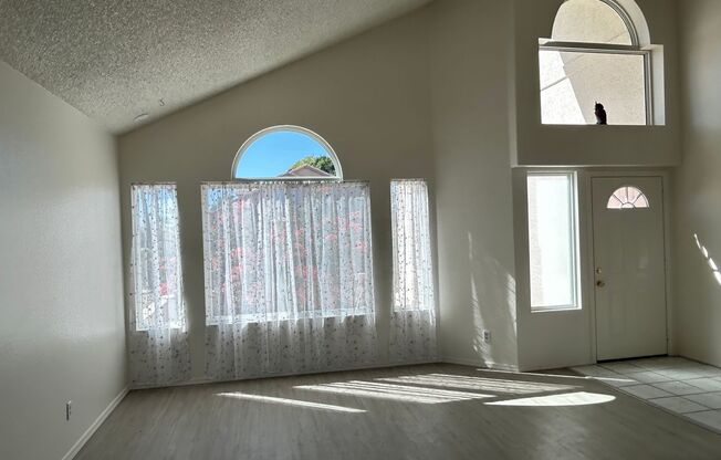 MUST SEE HOME IN AVONDALE WITH POOL!