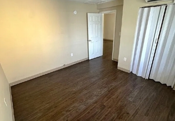 541 S COTTAGE HL RD