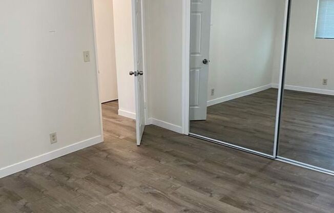 14161-14163 Delano, Van Nuys