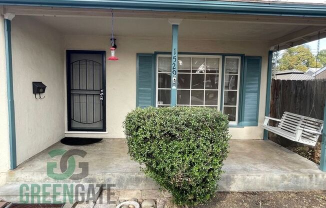 3 BEDROOM 1 BATH HOME IN MODESTO!!