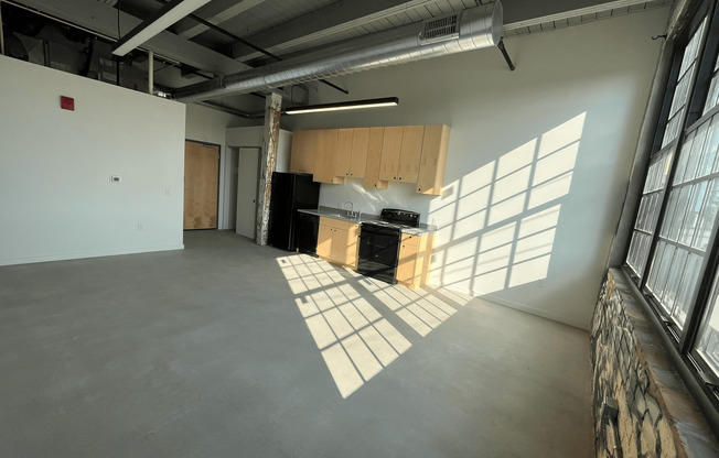 Studio, 1 bath, 362 sqft, $883, Unit 213