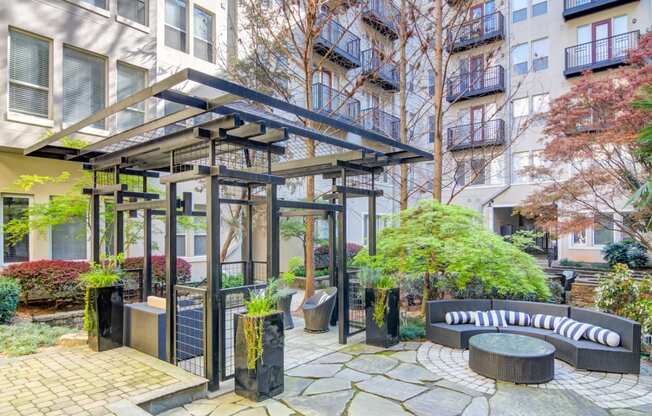 Biltmore at Midtown apartments in Atlanta, GA photo of outdoor area