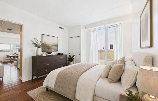 1 bed, 1 bath, 695 sqft, $1,995, Unit 5F
