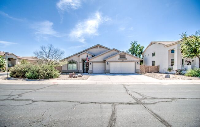 Stunning 4 bedroom Single story in Wildwood!