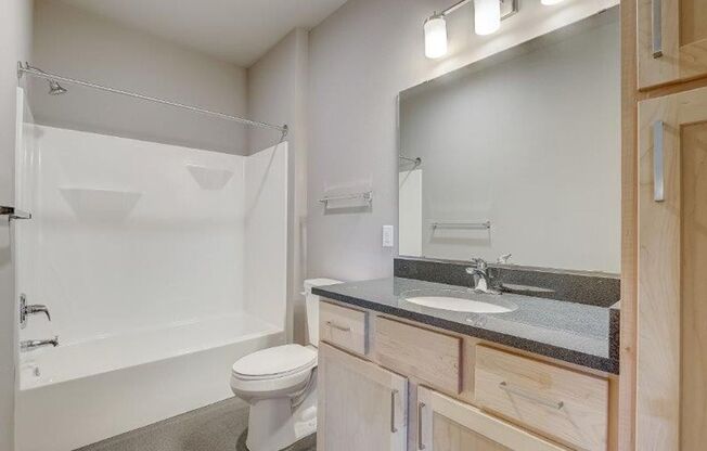 2 beds, 2 baths, 998 sqft, $2,625, Unit 301