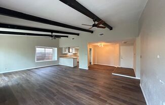3BED/2BATH Home for lease! Available Now in Live Oak!