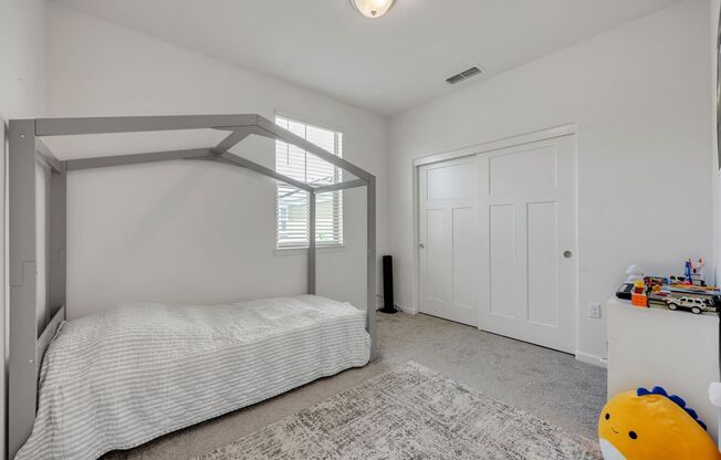 4 beds, 3 baths, $2,900