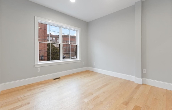 3 beds, 2.5 baths, 2,484 sqft, $5,000, Unit 2