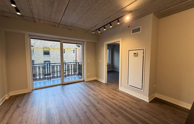1 bed, 1 bath, 681 sqft, $2,550, Unit 952-309