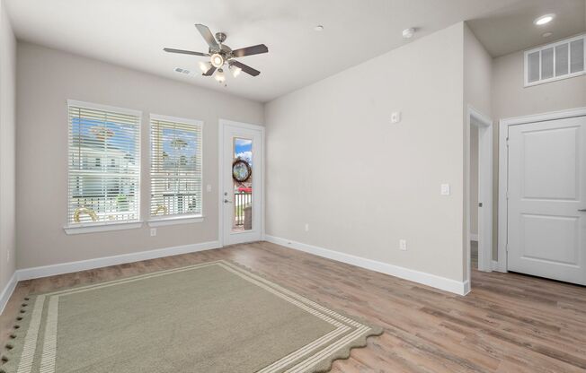 1 bed, 1 bath, 663 sqft, $1,450, Unit 433