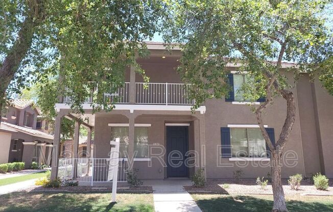 3869 E SANTA FE LN
