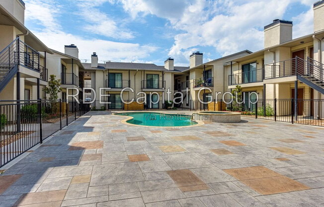 2 beds, 2 baths, 732 sqft, $1,280, Unit 224