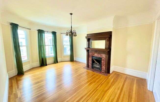 Wonderful Light and Bright Top Floor 2BR/1BA Flat w/Parking, Laundry, Shared Garden - PROGRESSIVE