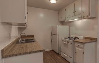 1 bed, 1 bath, 660 sqft, $1,795, Unit 7309-15 Petrol St.