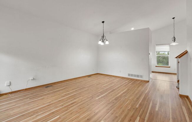 Single Family Home For Rent Near Richard's Lake
