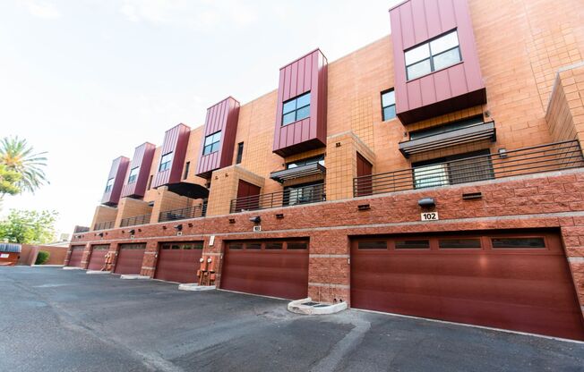 Downtown Tempe 2 Bedroom with LOFT 2 Bathroom, 2 Car Garage