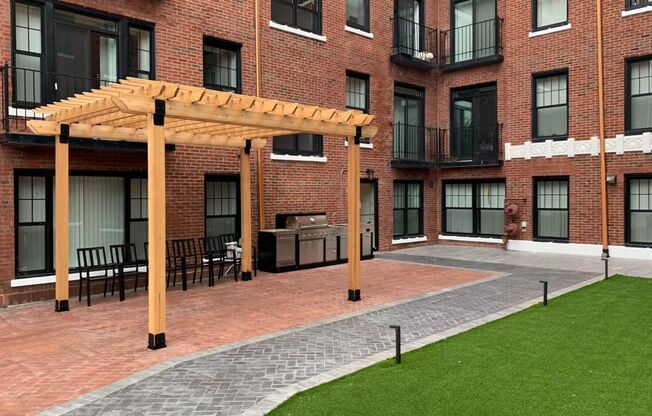 1 bed, 1 bath, 373 sqft, $1,650, Unit 206