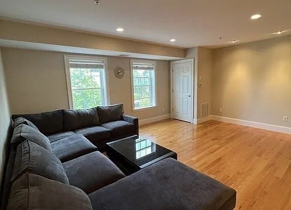 87 FRANKLIN ST