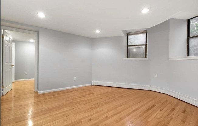 30 Peterborough St Apt B