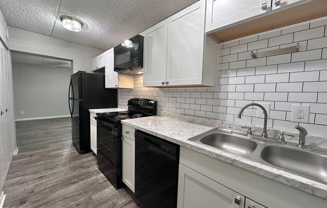 1 bed, 1 bath, 760 sqft, $1,253, Unit 106H