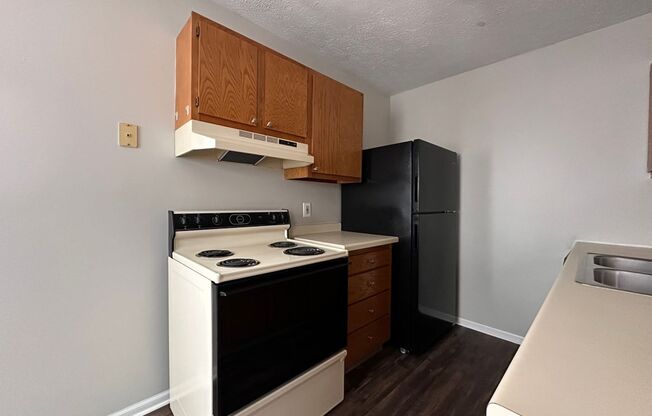 2 beds, 1 bath, 800 sqft, $850, Unit 797