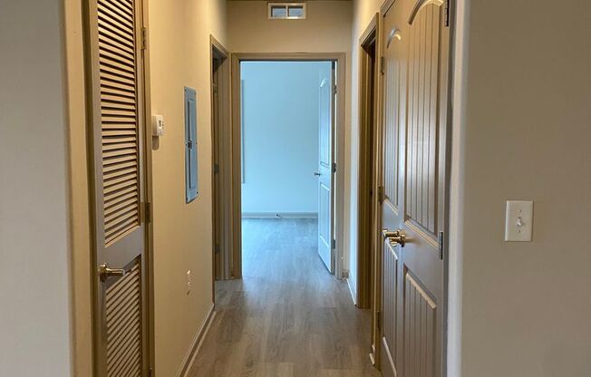 2 beds, 2 baths, 929 sqft, $1,025, Unit 1720-B05