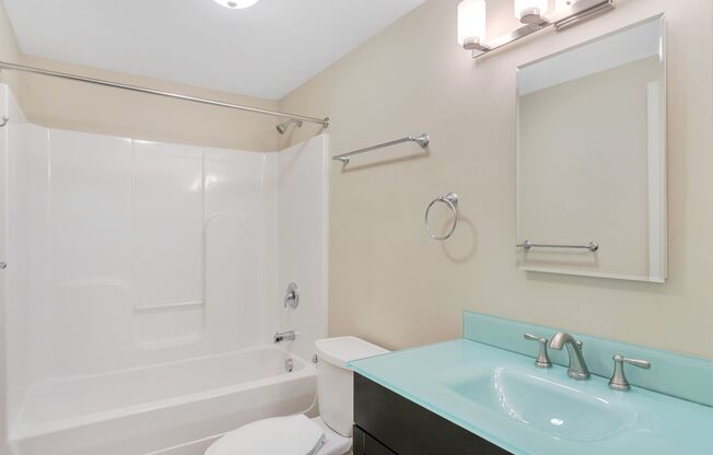 2 beds, 2 baths, 1,110 sqft, $1,780, Unit 100