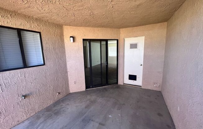 2 beds, 1 bath, 800 sqft, $950, Unit Unit 1