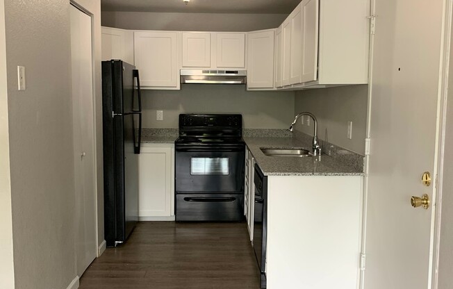 3 beds, 2 baths, 643 sqft, $1,950, Unit C103
