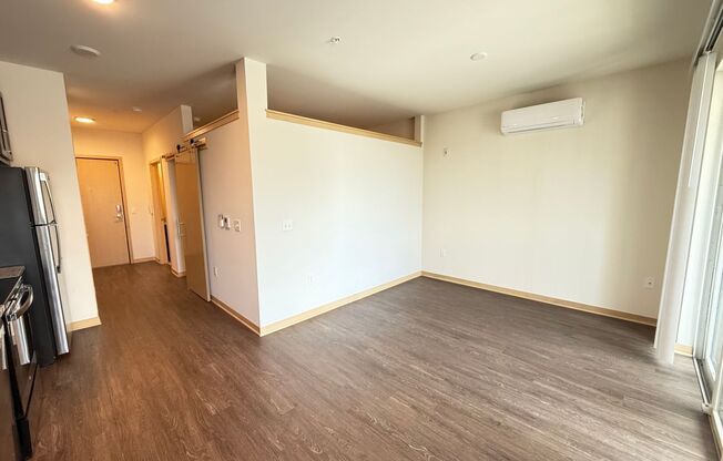 Studio, 1 bath, 554 sqft, $1,515, Unit Unit 218