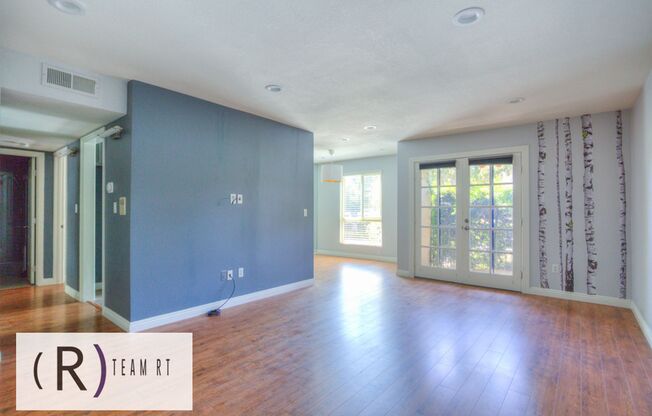 Gated Community: Modern 1 Bed 1 Bath Condo with Street Access Tesla Charging in Pasadena