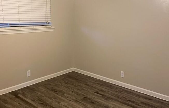3 beds, 2 baths, 1,000 sqft, $1,718, Unit 1809-208