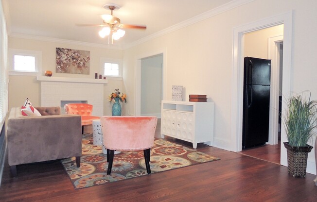 3 Bed - 1.5 Bath Colonial for Rent in Cleveland Heights!