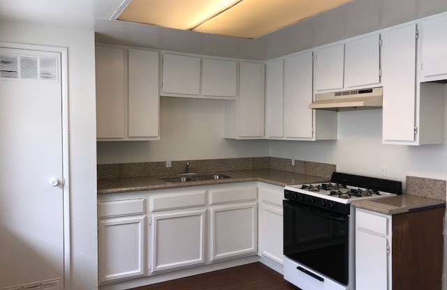 1 bed, 1 bath, 550 sqft, $1,595, Unit 0002