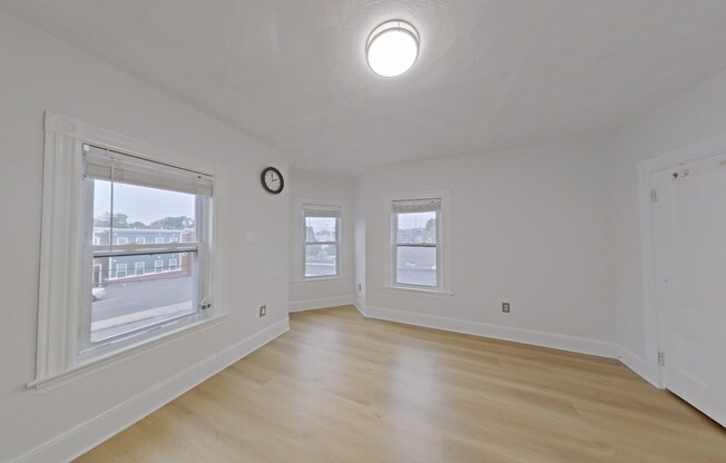 4 beds, 1.5 baths, 1,724 sqft, $3,700, Unit SF
