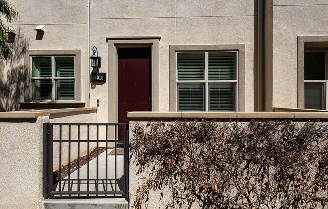 Bright and Airy Split-Level Townhouse in Whittier – 3 Bed, 2.5 Bath
