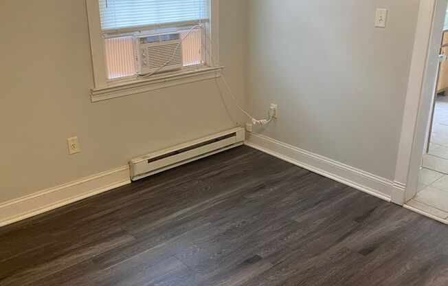 1 bed, 1 bath, 600 sqft, $995