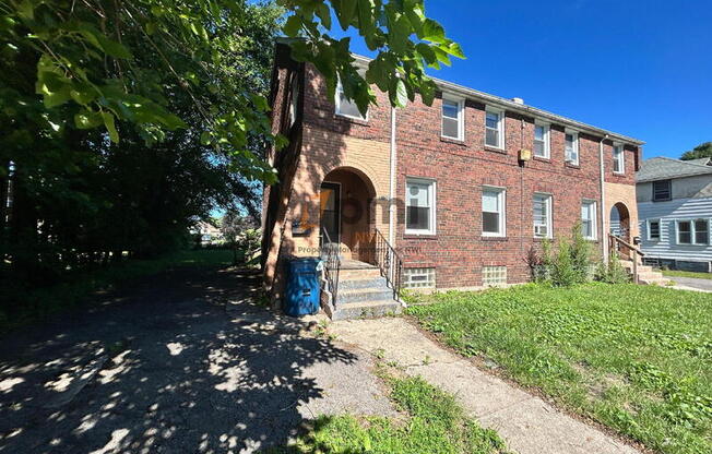6136 6138 RAY AVE