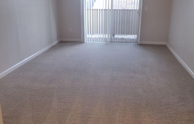 1 bed, 1 bath, 592 sqft, $1,250, Unit 010