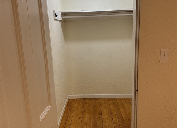 1 bed, 1 bath, $1,800, Unit 1