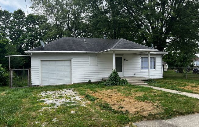 Large 2 Bedroom home with a Garage