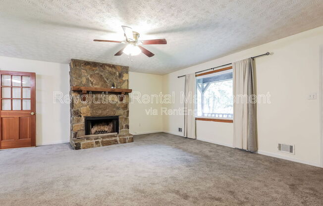 175 HIGHLAND CIR