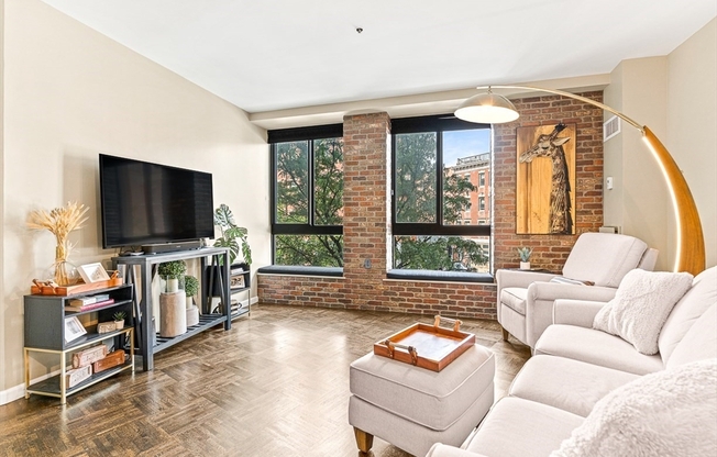 357 Commercial St
