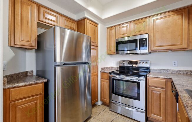 2 beds, 2 baths, $1,600