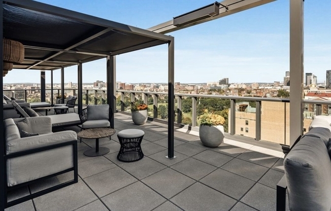 1 bed, 1 bath, 570 sqft, $3,900, Unit 702